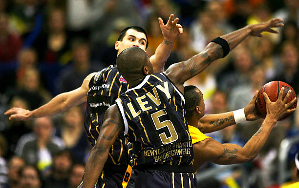 彻底扭转了 彻底扭转了