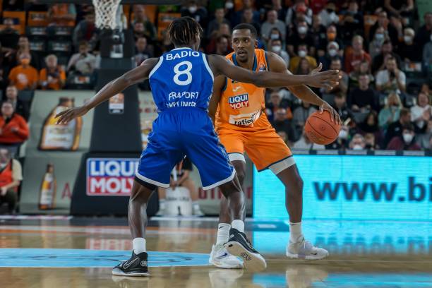 盛李豪荣登 盛李豪荣登