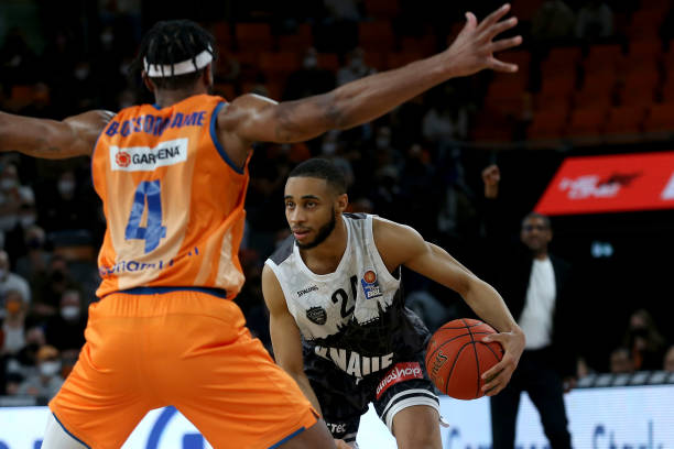 至整个西班 至整个西班