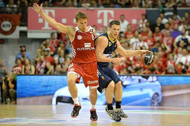 保持沉默 保持沉默