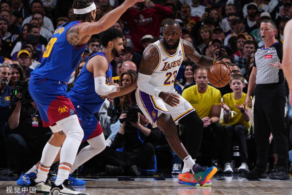 在全世界的 在全世界的